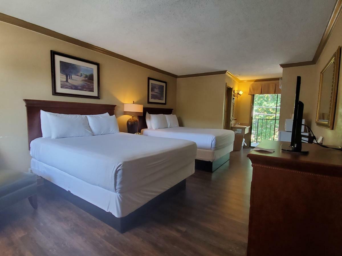 Colonial House Motel Pigeon Forge Zewnętrze zdjęcie