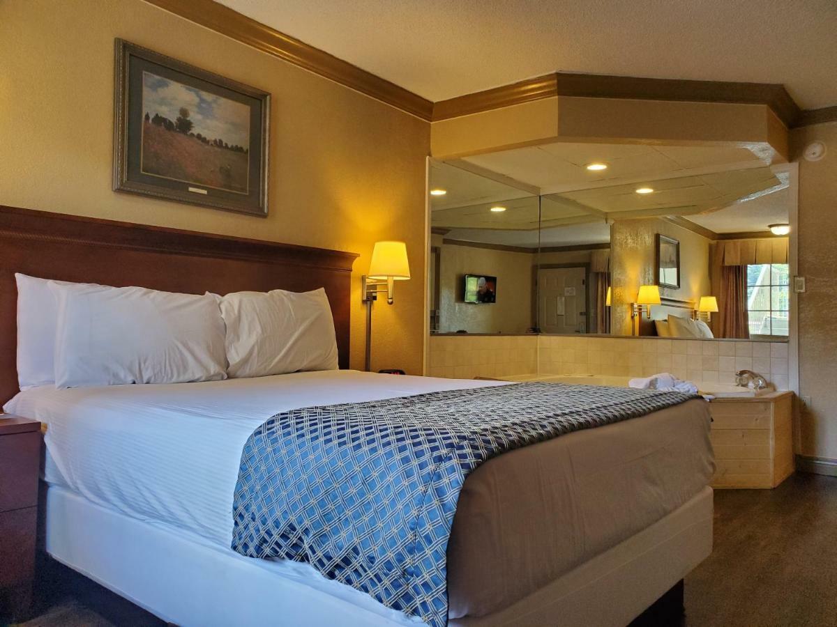 Colonial House Motel Pigeon Forge Zewnętrze zdjęcie