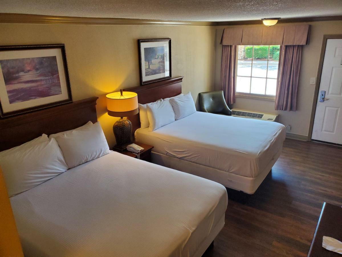 Colonial House Motel Pigeon Forge Zewnętrze zdjęcie