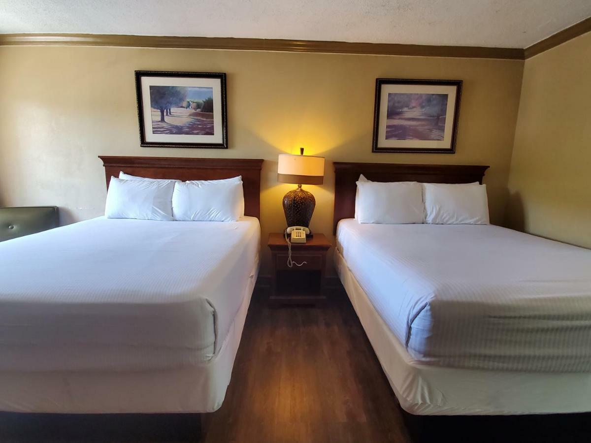 Colonial House Motel Pigeon Forge Zewnętrze zdjęcie