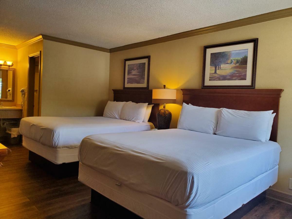 Colonial House Motel Pigeon Forge Zewnętrze zdjęcie