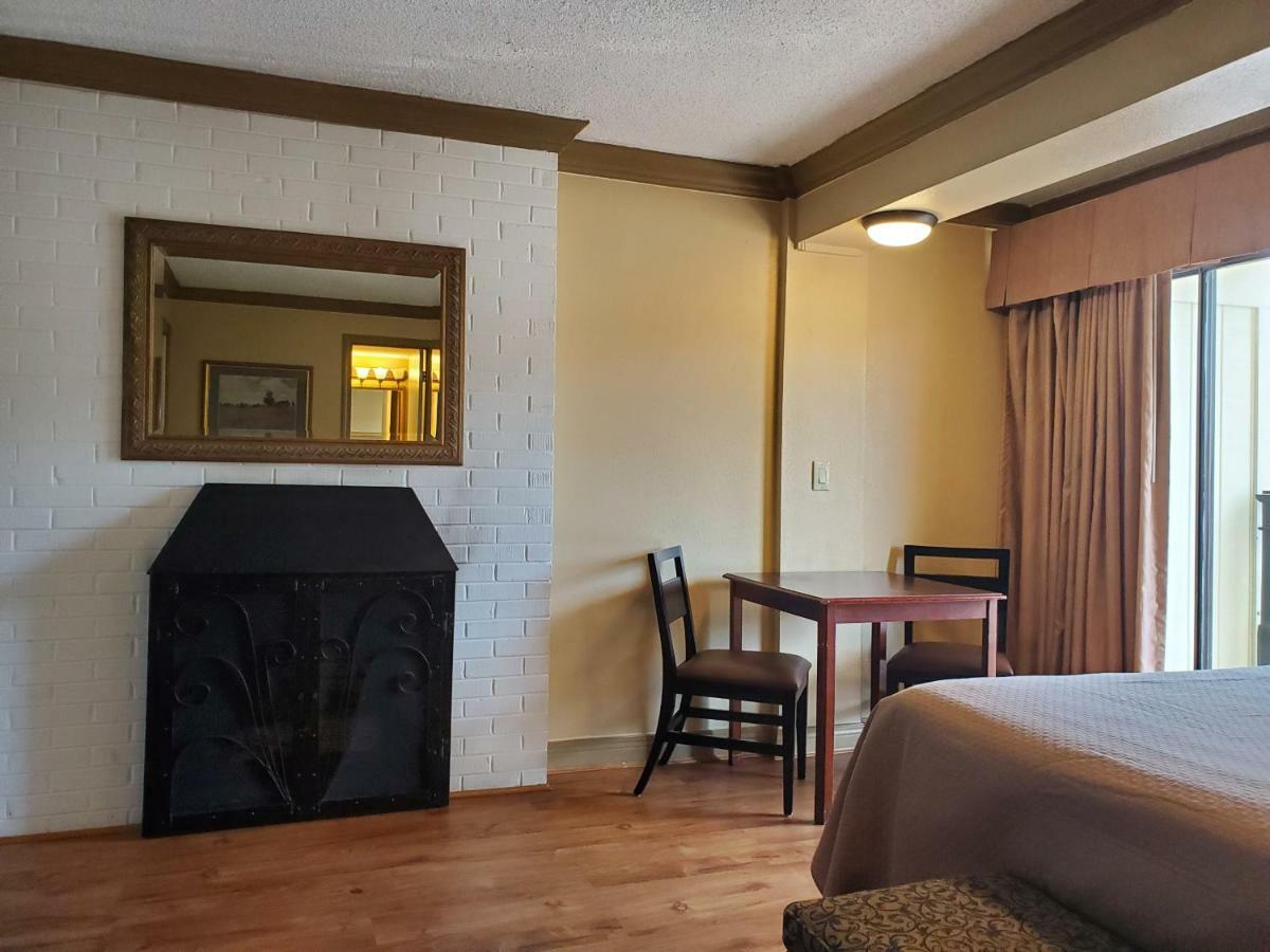 Colonial House Motel Pigeon Forge Zewnętrze zdjęcie